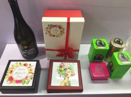 Pakavimo dovanų dėžutė